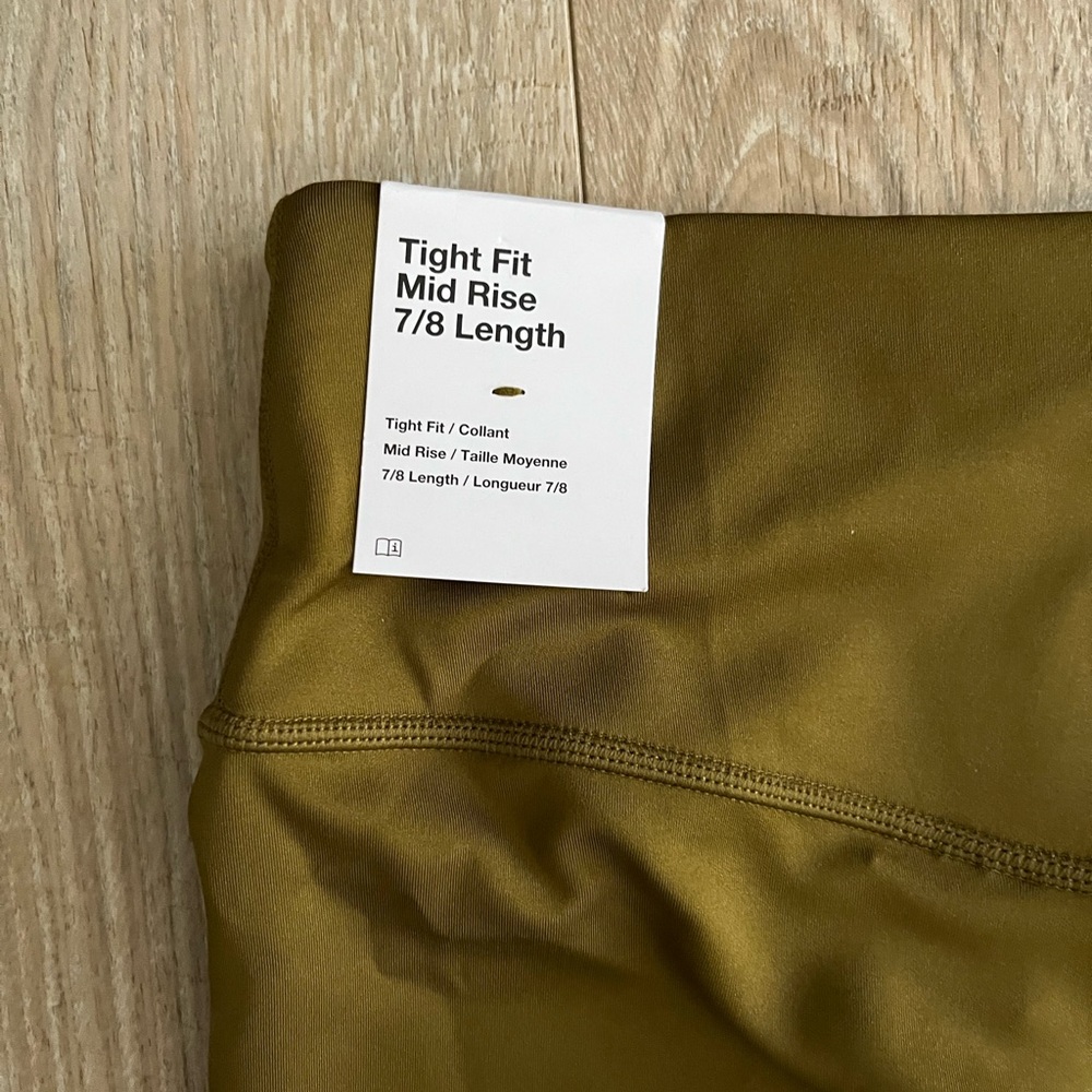 NWT Nike Women's Swoosh Run Olive/Volt 7/8 Running Leggings Mid rise Tight Fit M - Picture 9 of 9